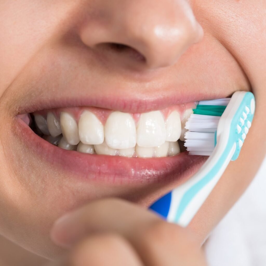 Bien se brosser les dents : les bons gestes à adopter